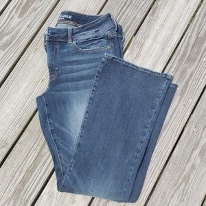 American Eagle High Rise Kick Boot Jeans